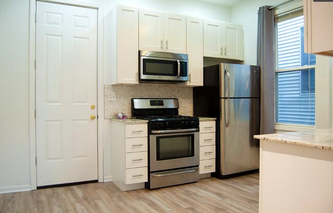 Foto del edificio - Lincoln Park Apartments!