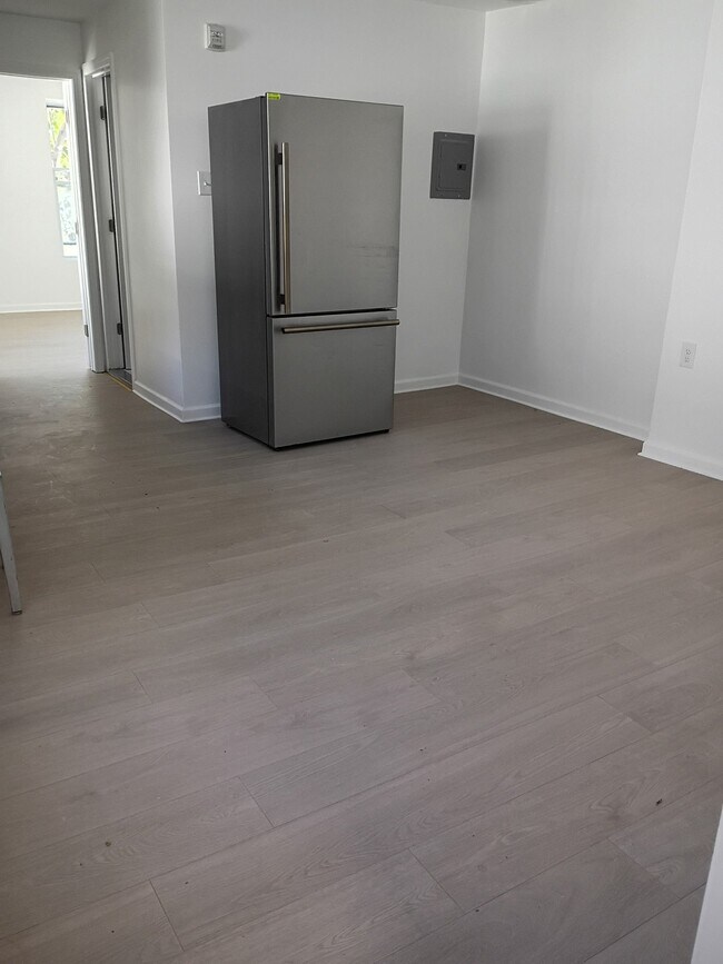 Foto del edificio - 246 E Hanover St