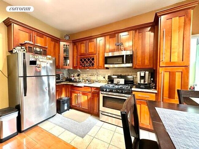 Foto del edificio - 75 St Marks Pl