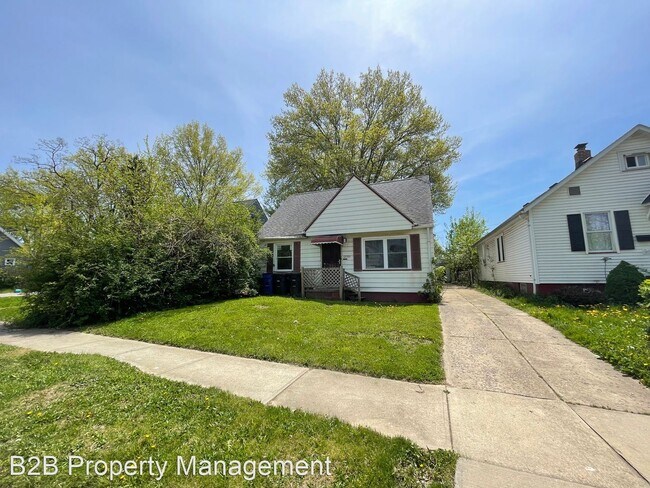 Building Photo - 4 br, 1 bath House - 12705 Leeila Ave