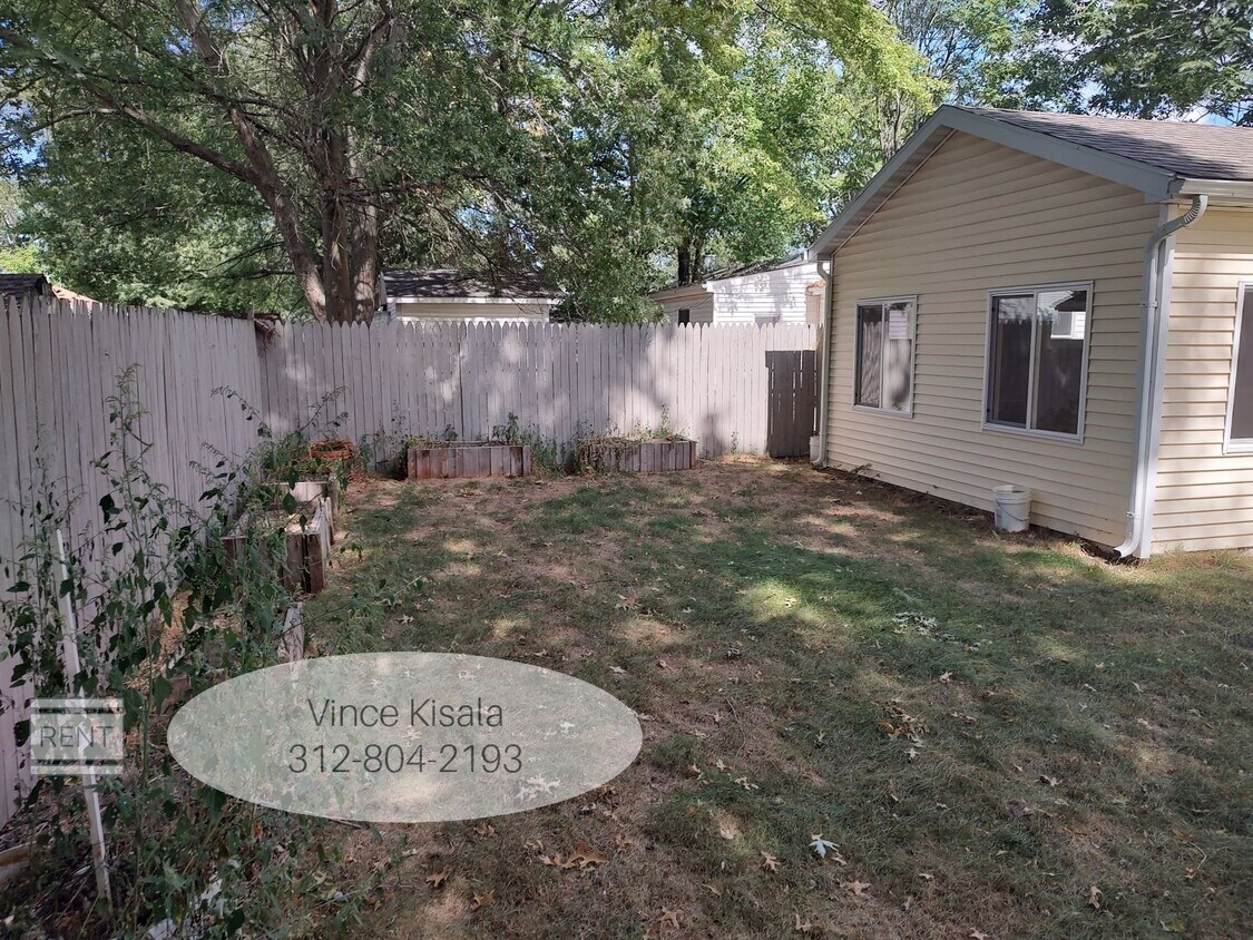 Primary Photo - 529 Highland Ave