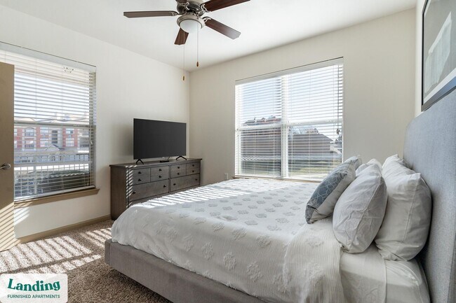 Foto del edificio - 1501 Westpark View Dr