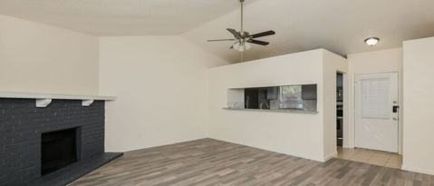 Foto del edificio - 4604 China Rose Dr