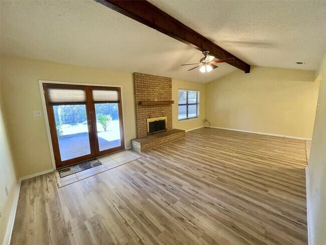 Building Photo - 706 Heritage Trail