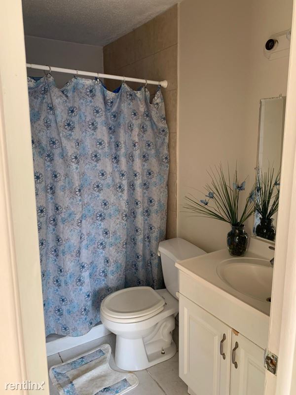 Building Photo - 3 br, 2.5 bath Townhome - 25 Ann Lee Ln