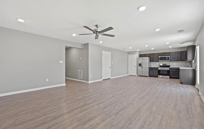 Building Photo - 305 Krauss Dr