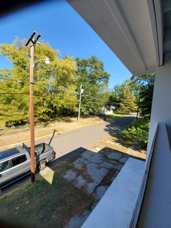 Building Photo - HIGHLAND APARTMENTS AVAILABLE FOR LEASE - ...