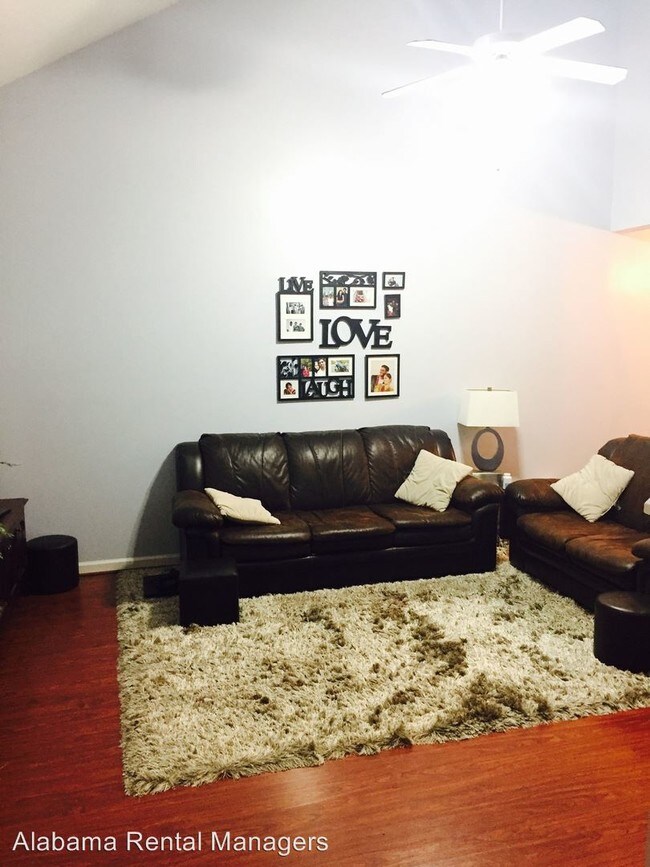 Foto del edificio - 3524 Savannah Park Ln