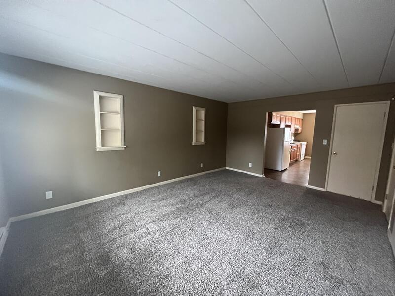 713 W Church St Unit Apt 11, Champaign, IL 61820 Condo for Rent in