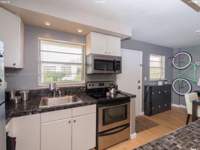 Foto del edificio - 947 Lenox Ave.