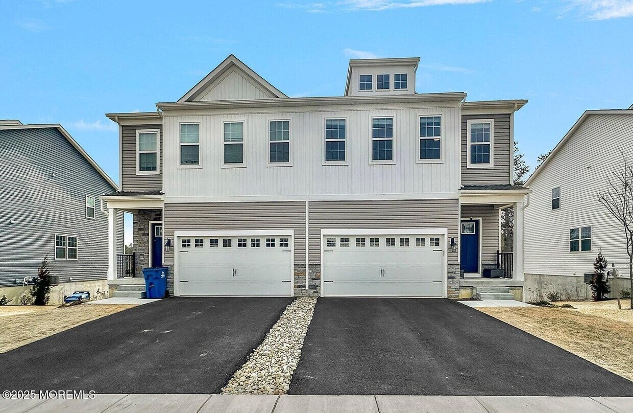 Foto principal - 19 Barnegat Ln