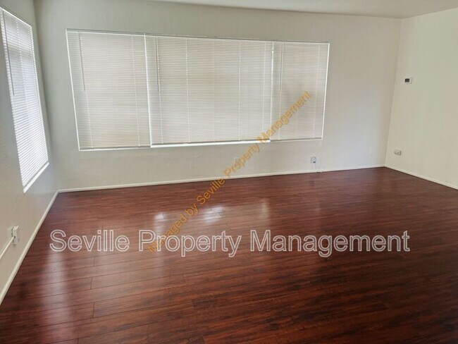 Foto del edificio - 5781 Walnut St