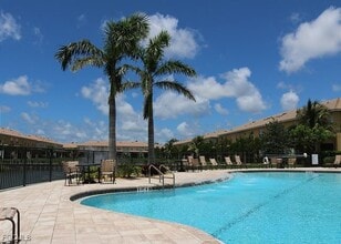 Building Photo - 10850 Alvara Point Dr