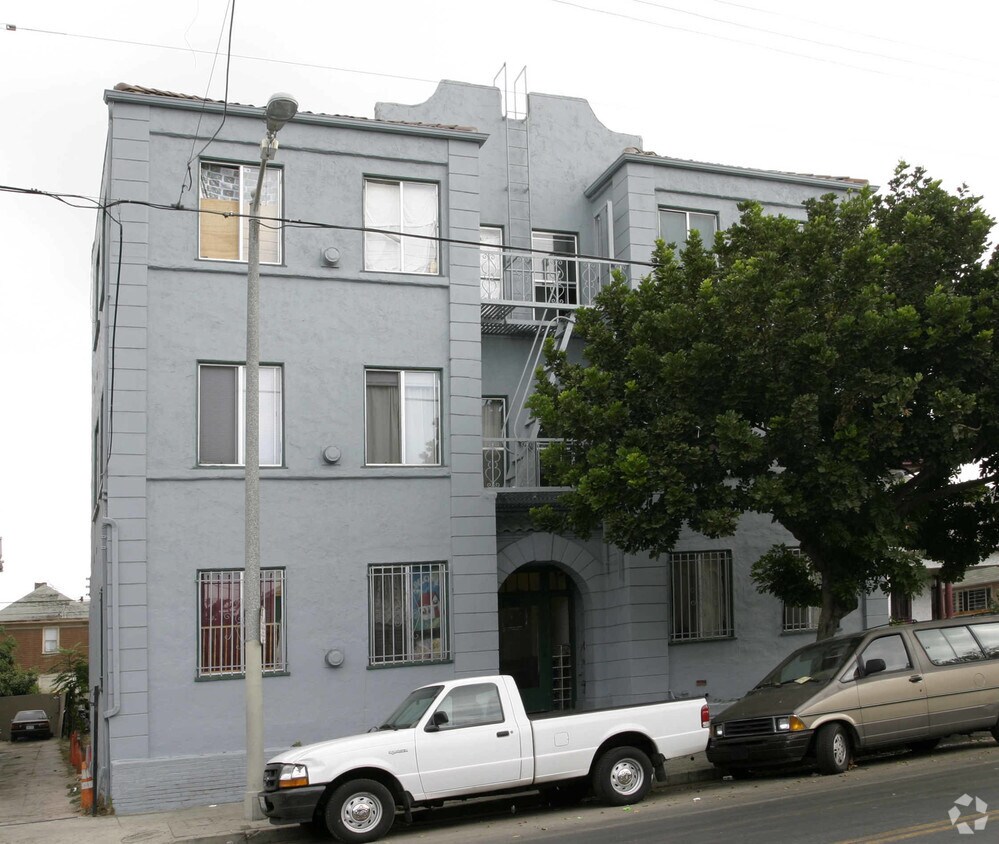 Foto principal - Alvarado Apartments