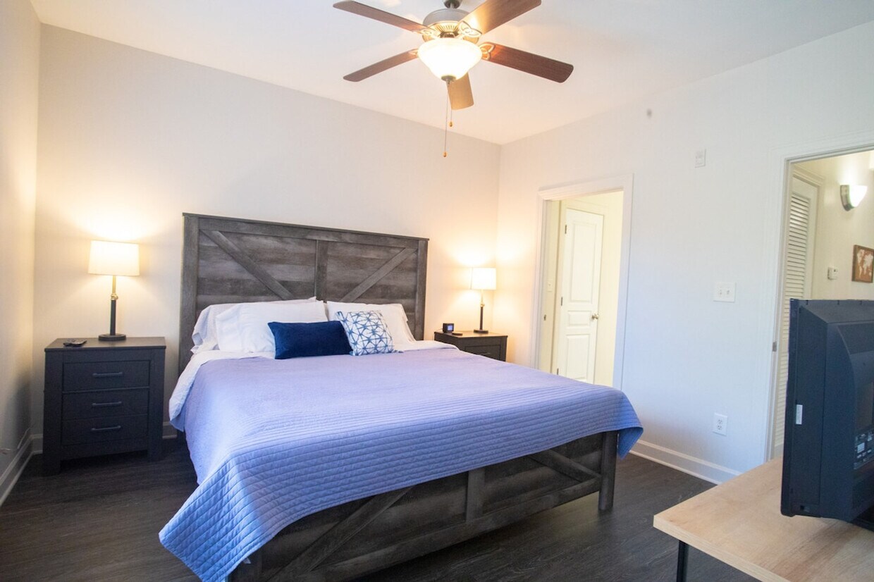 Foto principal - 2212 Brisbane Woods Way