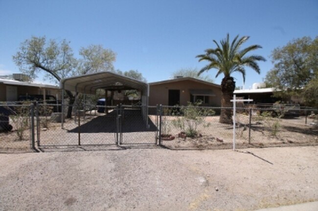 Foto del edificio - 3 bed 2 bath Mobile Home Available