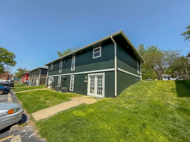 Foto del edificio - 319 West Blvd N