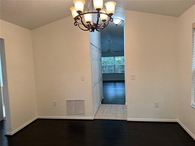 Foto del edificio - 9776 SW 52nd Rd