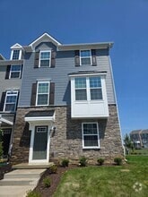 Building Photo - 703 Kalmar Ln