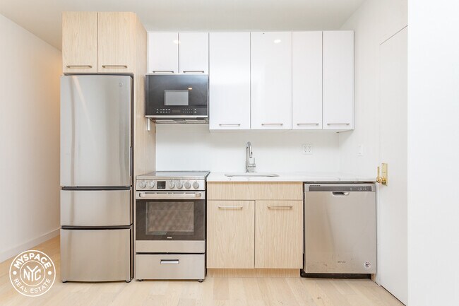 Building Photo - 419 Marcus Garvey Blvd