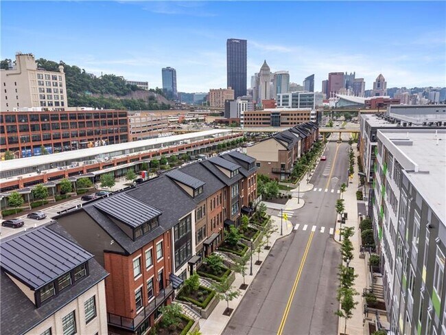 Foto del edificio - 1726 Waterfront Pl