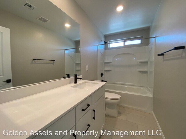 Building Photo - 4125 Elegant Chateau St
