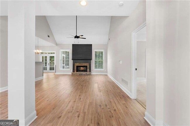 Building Photo - 65 Riverwood View