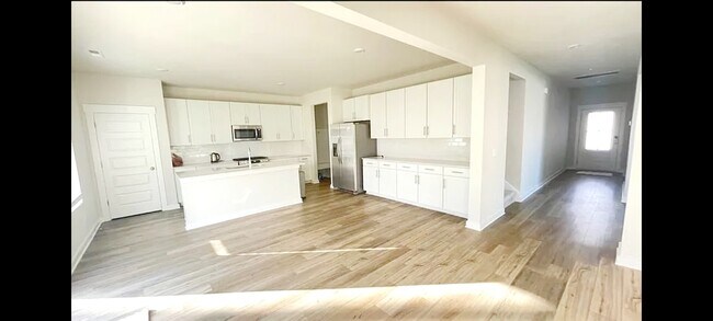 Foto del edificio - 312 Tucker Trice Blvd