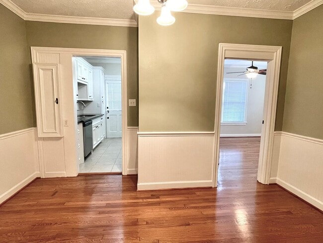 Building Photo - 4630 Clay St