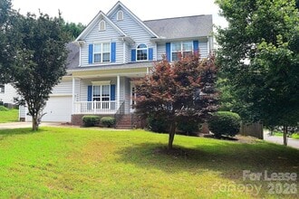 Building Photo - 2941 Glen Summit Dr