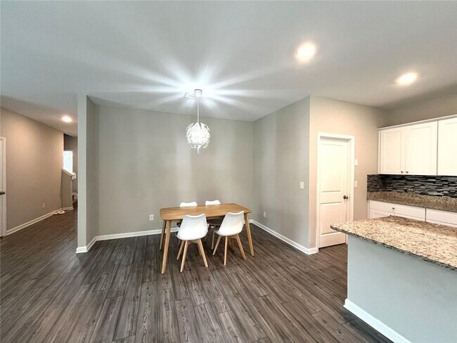 Foto del edificio - 4707 Waxwing St