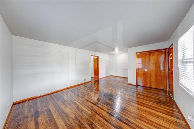 Building Photo - 3325 N Riley Ave