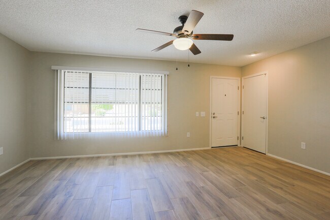 Building Photo - 14126 W Pennystone Dr