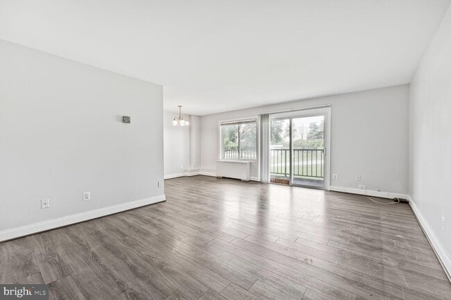 Building Photo - 1001 Chillum Rd