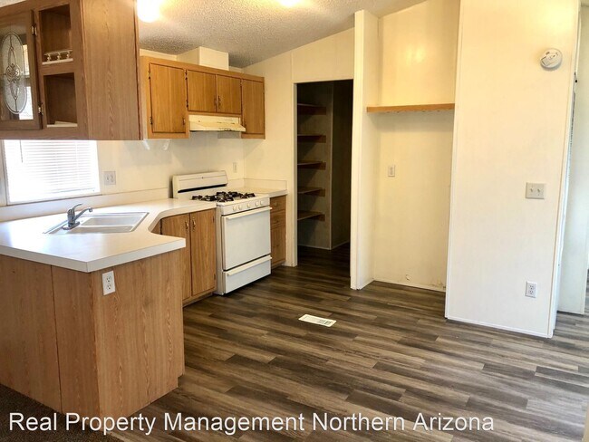 Building Photo - 2 br, 2 bath House - 3976 E. Devlin Ave