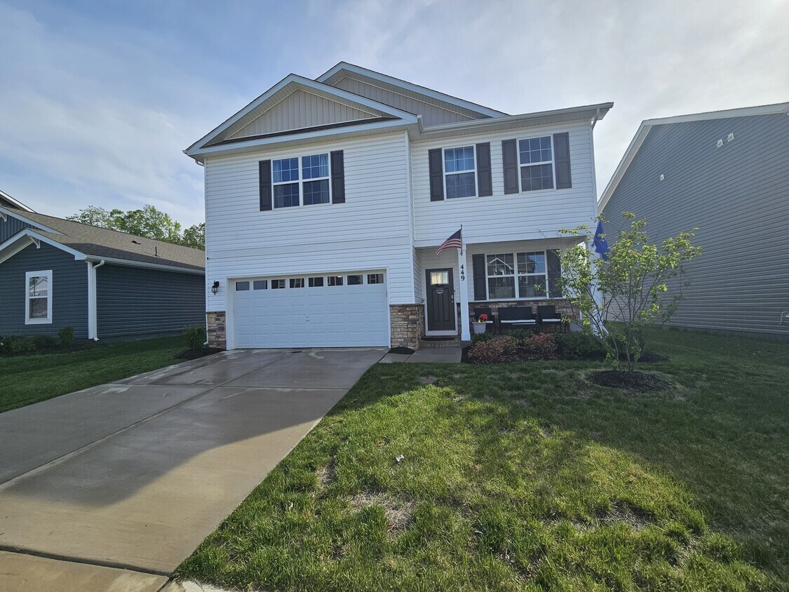 Foto principal - 449 Mossy Grv Ln