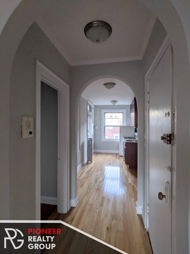 Foto del edificio - 546 W Surf St