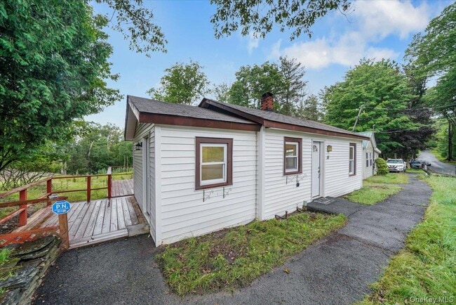 Foto del edificio - 15 Old Westbrookville Rd