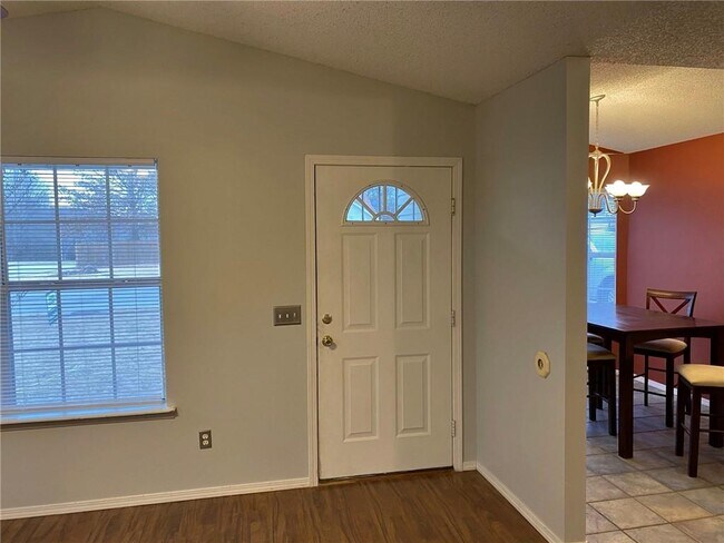 Foto del edificio - 3152 W Wildflower St