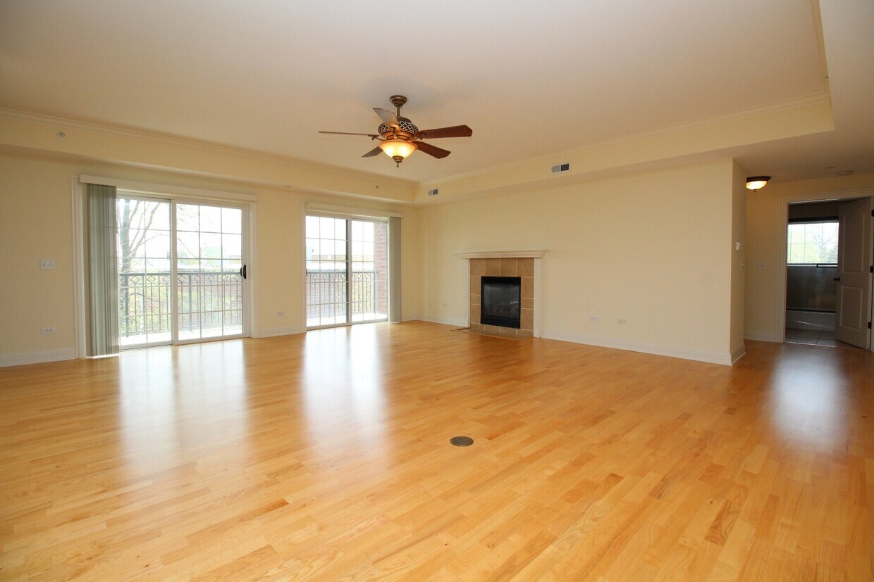 10765 Clock Tower Dr Unit 203, Countryside, IL 60525 Condo for Rent in Countryside, IL