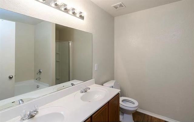 Foto del edificio - 14036 Firebush Ln