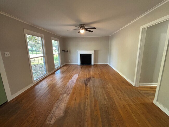 Foto del edificio - Charming Broadmoor Home