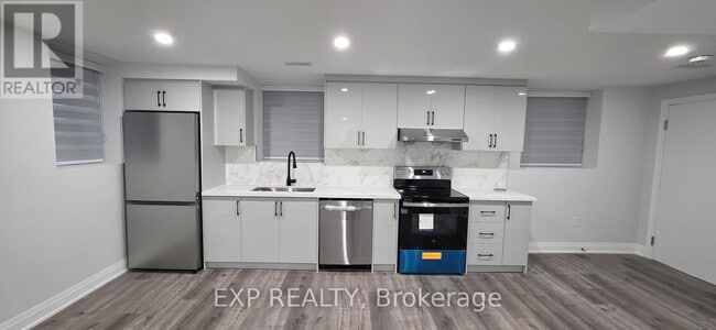 Building Photo - 5 Broden Cres