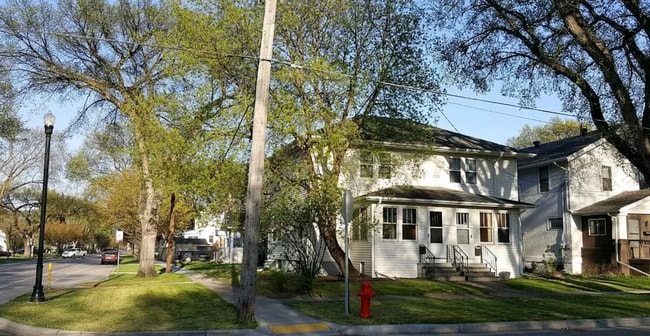 Building Photo - 1145 8th St N