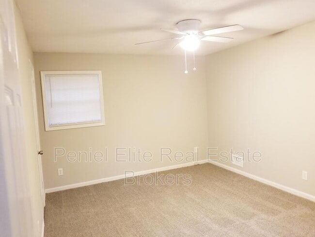 Building Photo - 3810 Leisure Ln