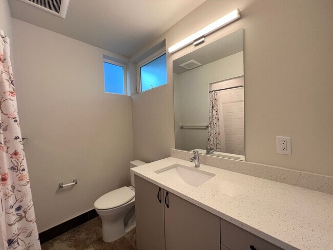Foto del edificio - 9224 35th Ave SW