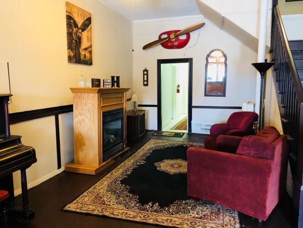 244 E Long St - Interior - Former Heritage Hotel