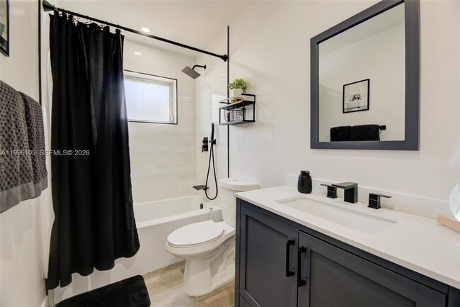 Building Photo - Northwest 16th Street, Pembroke Pines, FL 33024 - 2 BR 2 BA single-family home