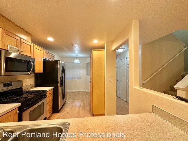 Foto del edificio - 3 br, 2.5 bath House - 10765 SW Canterbury...