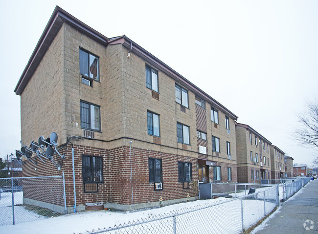Foto del edificio - Sutter Gardens
